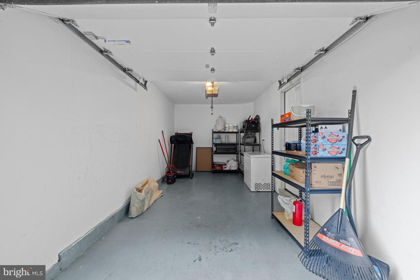 1712 Apple Blossom Court photo 34