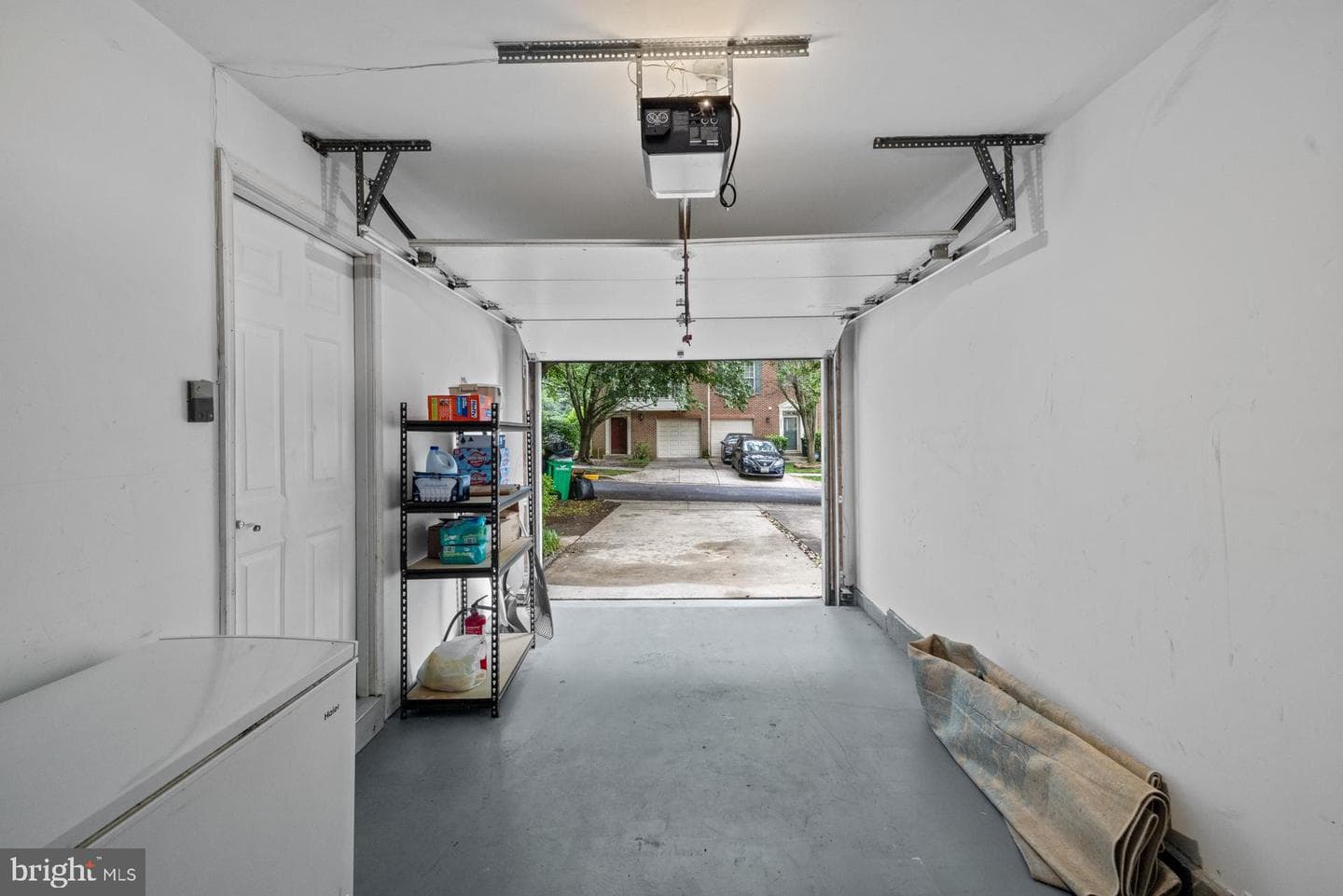 1712 Apple Blossom Court photo 35