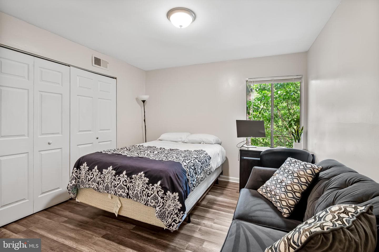 7702 Hanover Parkway #301 photo 10