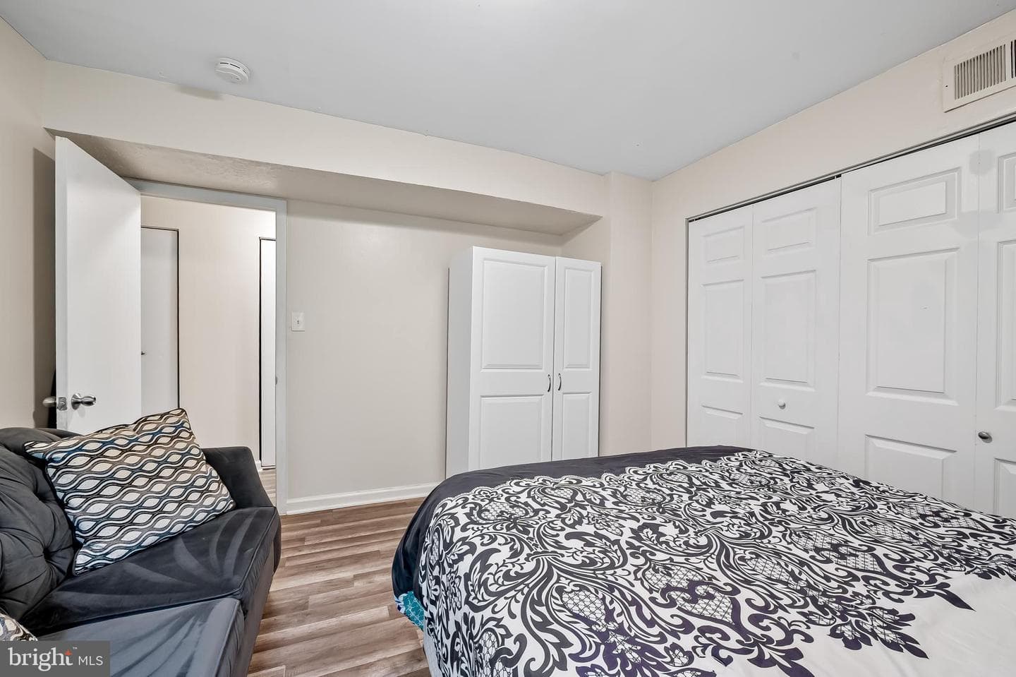 7702 Hanover Parkway #301 photo 11