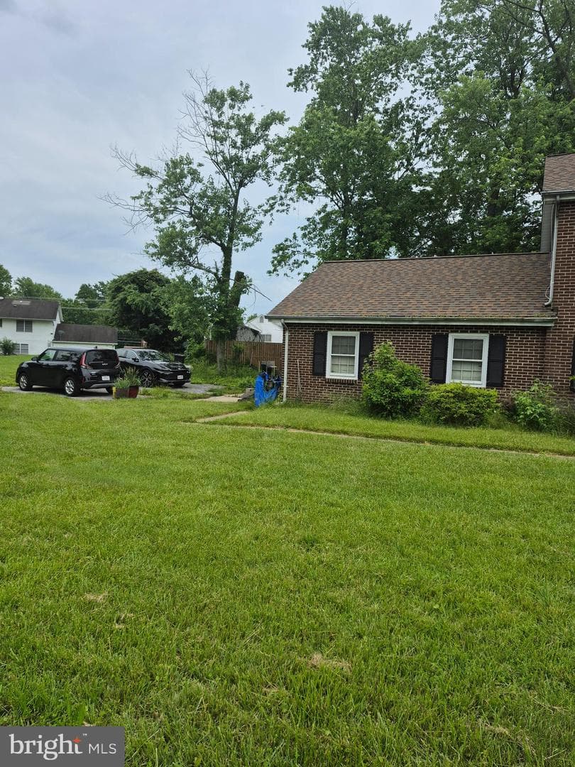 6706 Surratts Road photo 4