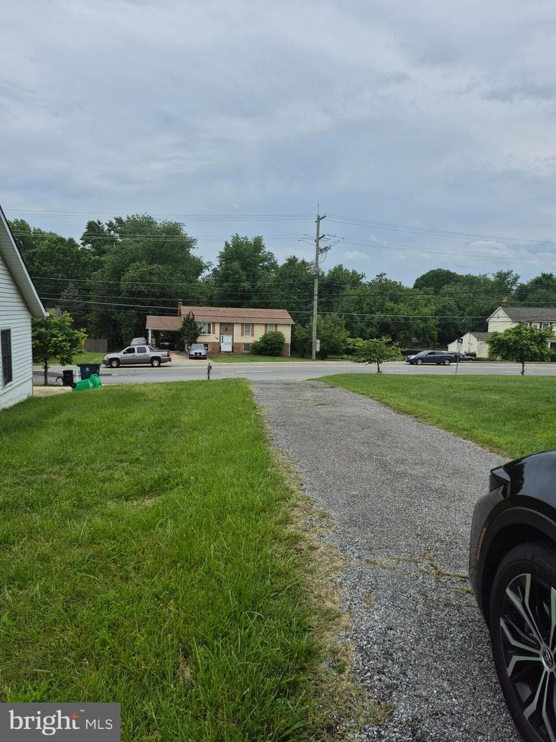 6706 Surratts Road photo 6