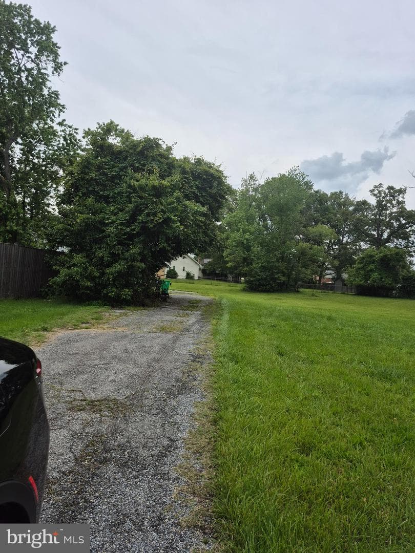 6706 Surratts Road photo 7