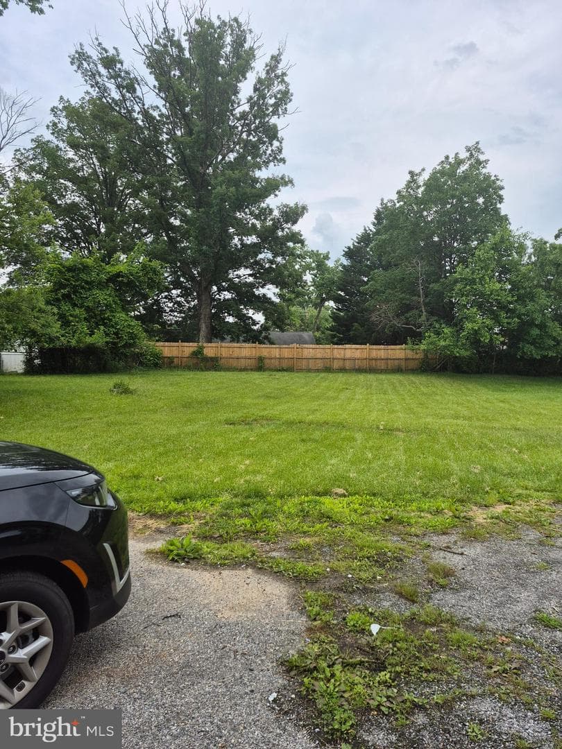6706 Surratts Road photo 8