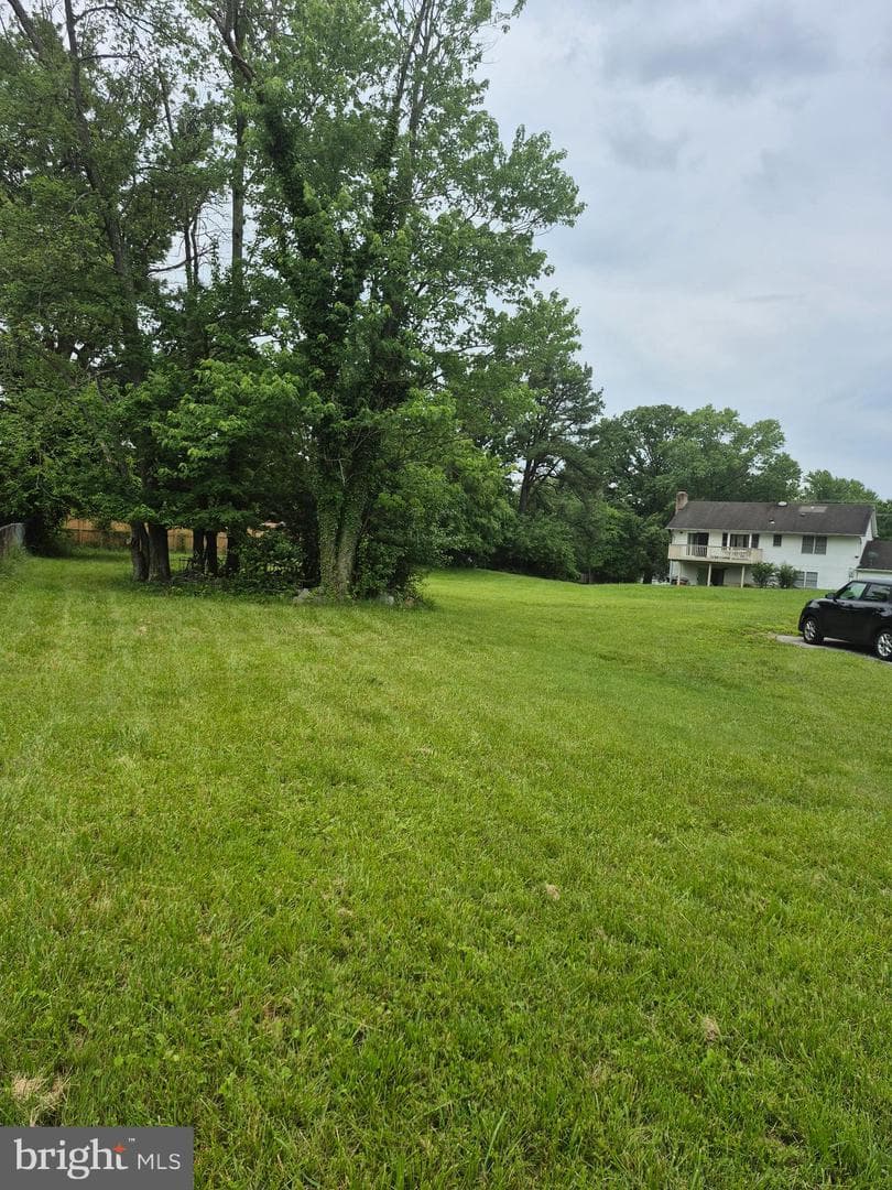 6706 Surratts Road photo 9