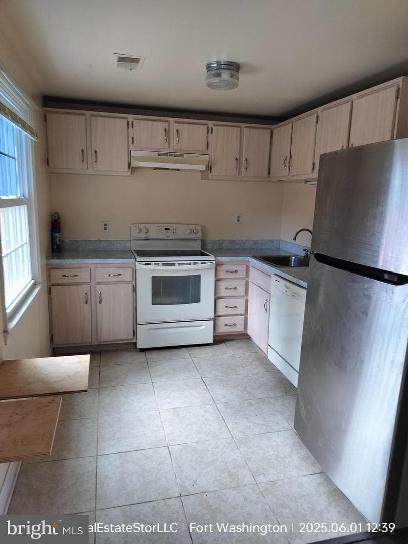 1532 Potomac Heights Drive #204 photo 2