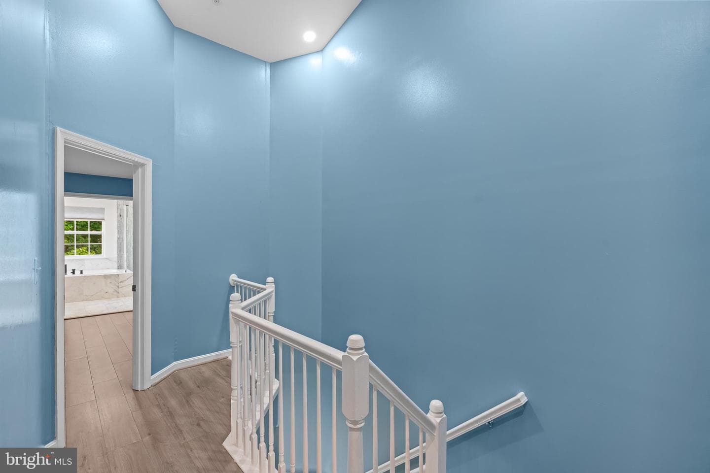 714 Parev Way photo 32