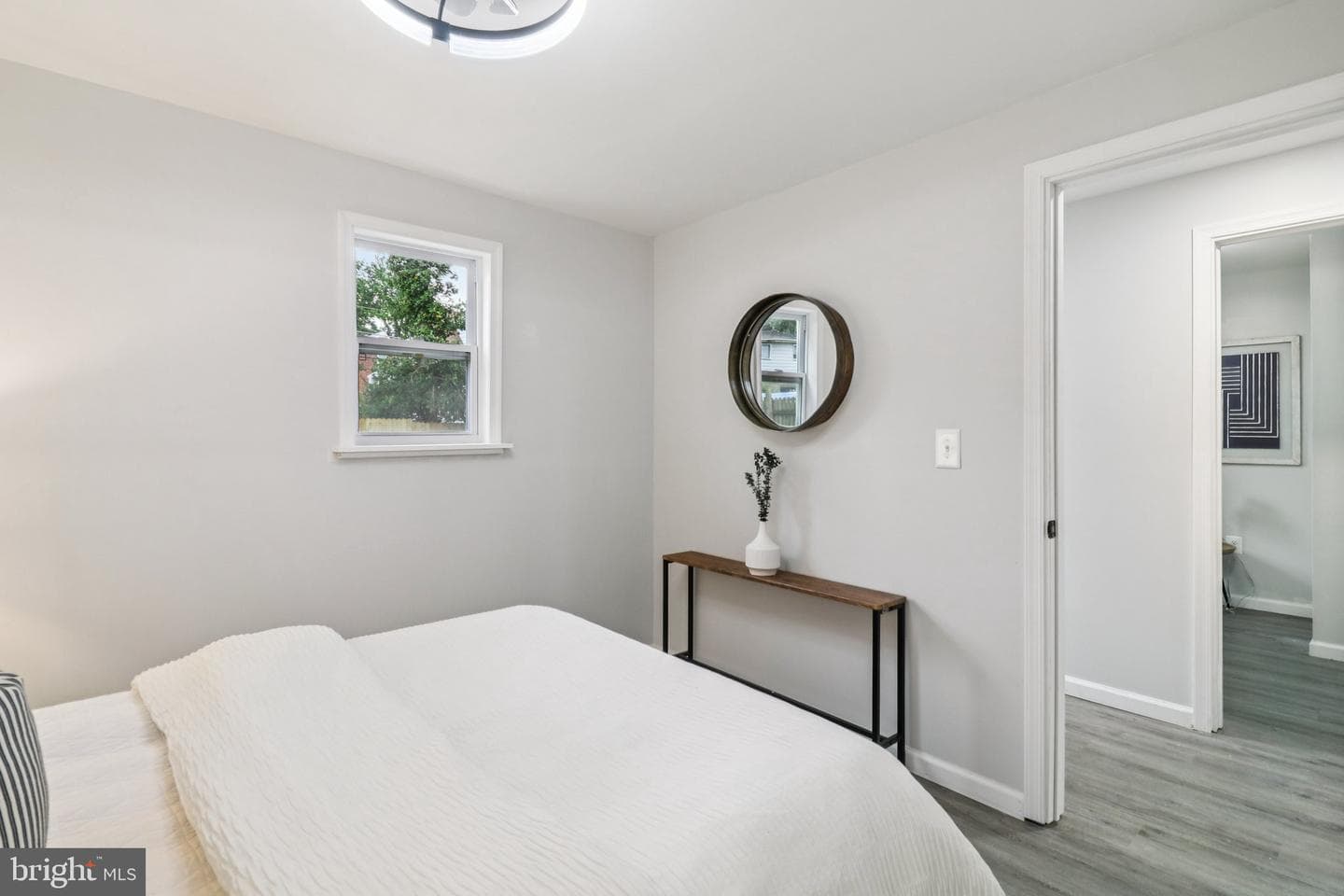 919 Mentor Avenue photo 35