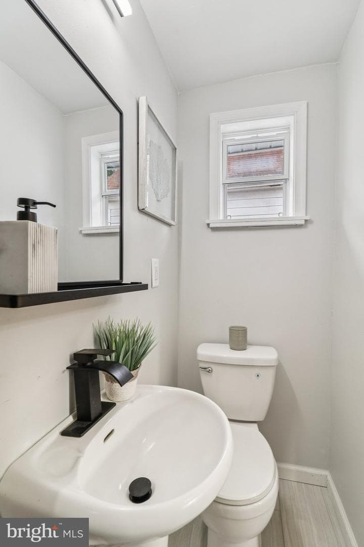 919 Mentor Avenue photo 39