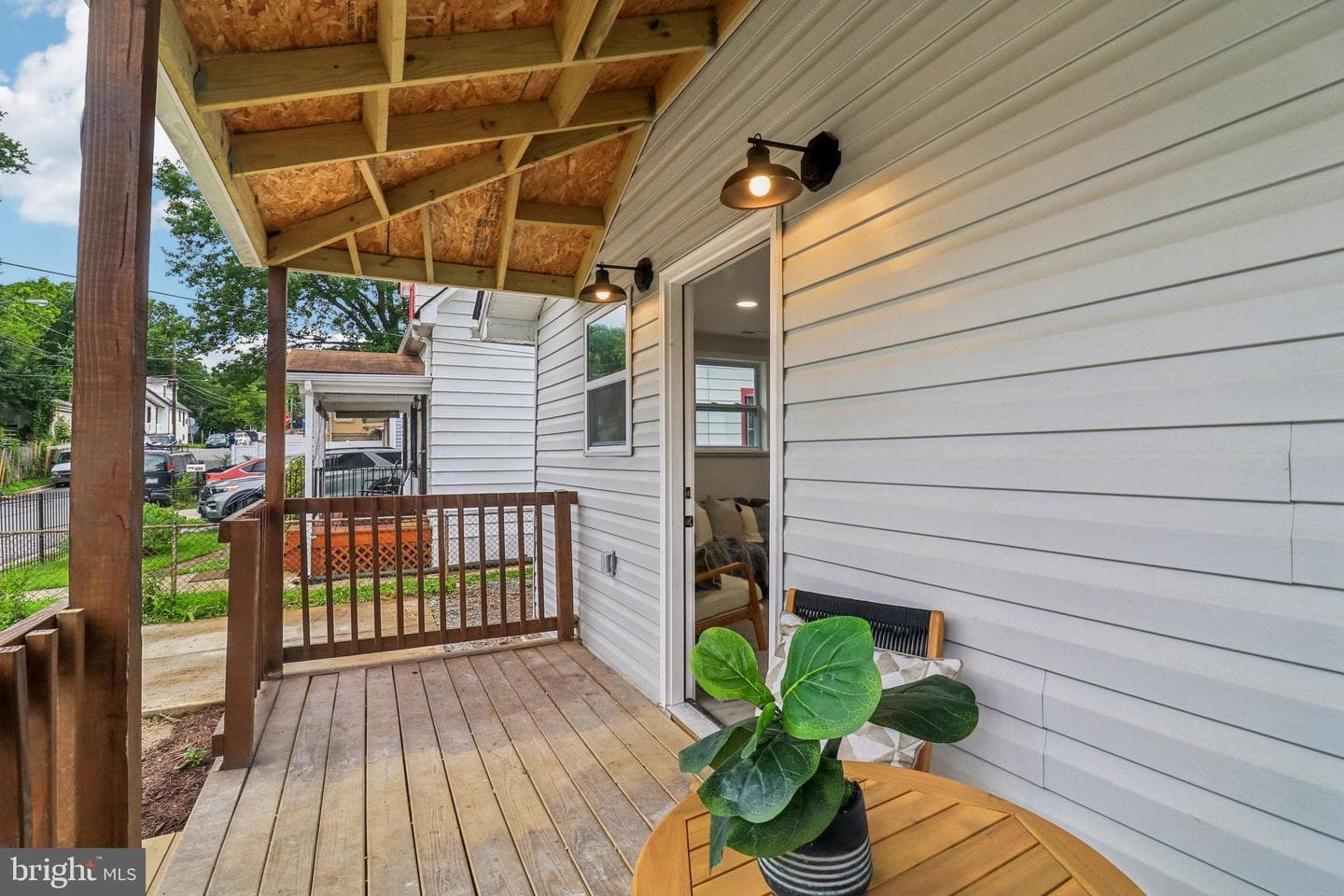 919 Mentor Avenue photo 8