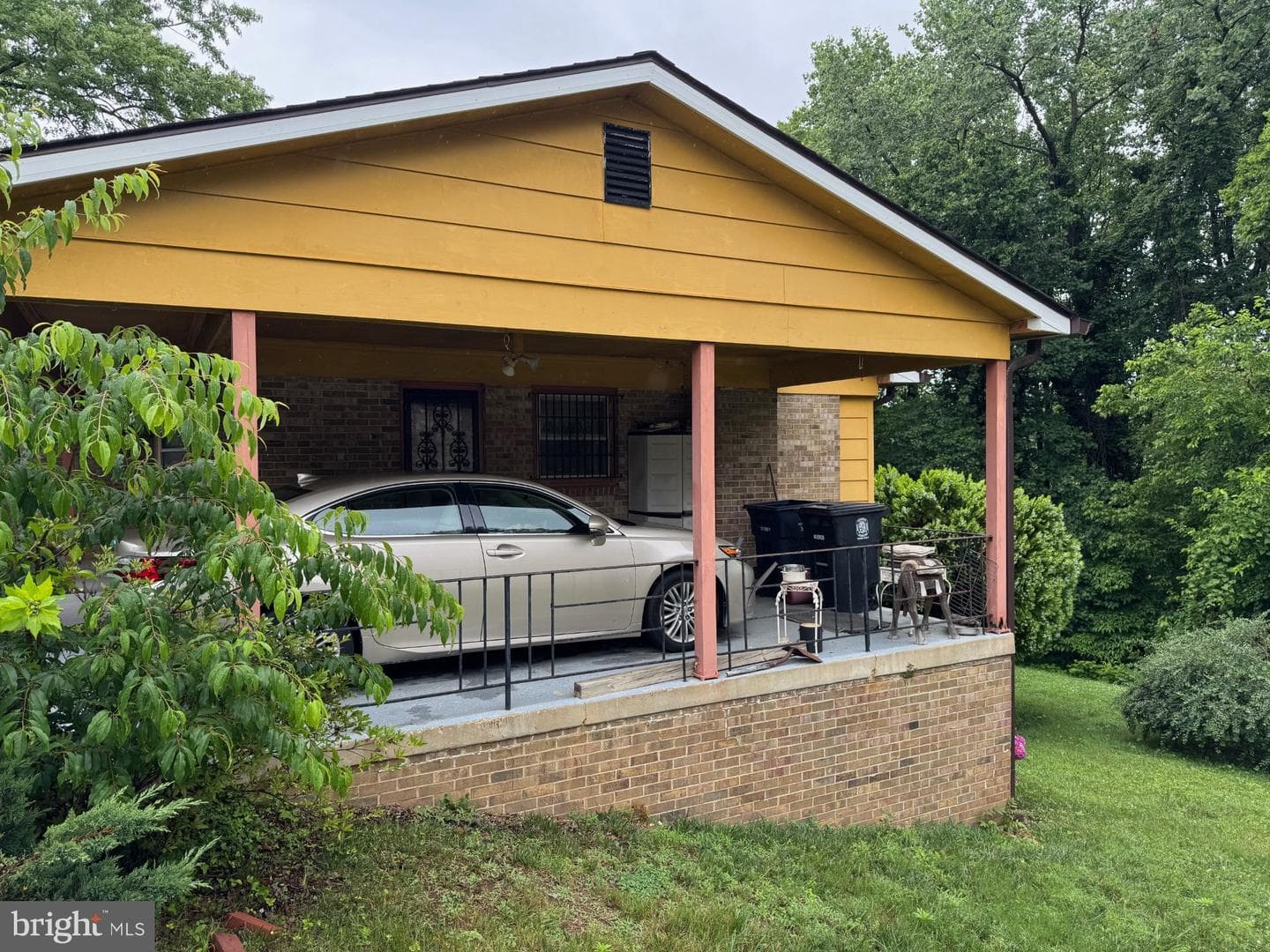 9410 Dashia Drive photo 3