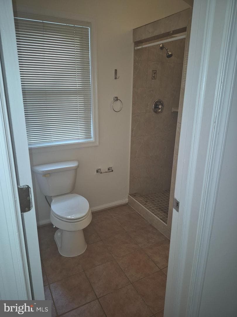 1821 Porter Avenue photo 13