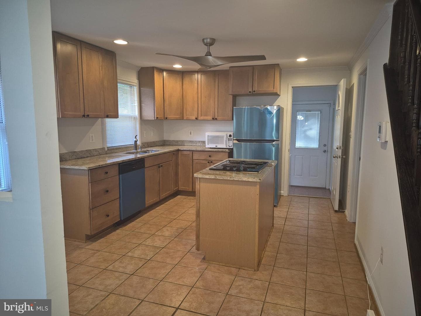1821 Porter Avenue photo 5