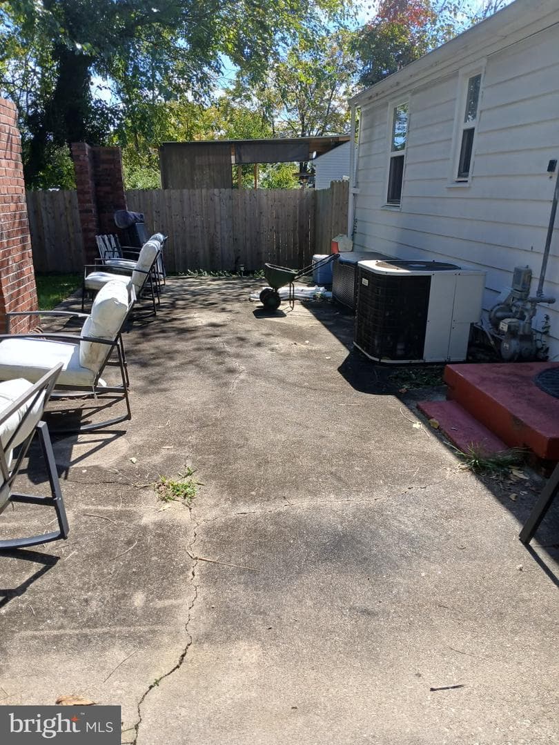 7304 Malden Lane photo 4