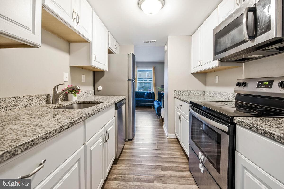 7122 Marbury Court photo 12