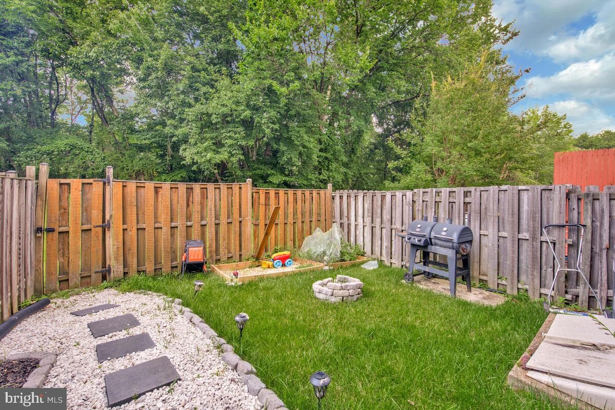 7122 Marbury Court photo 32