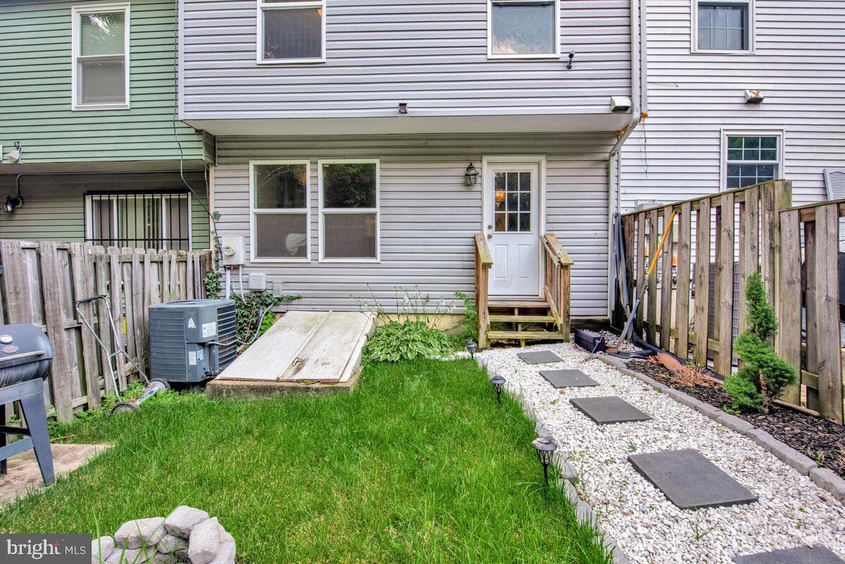 7122 Marbury Court photo 33