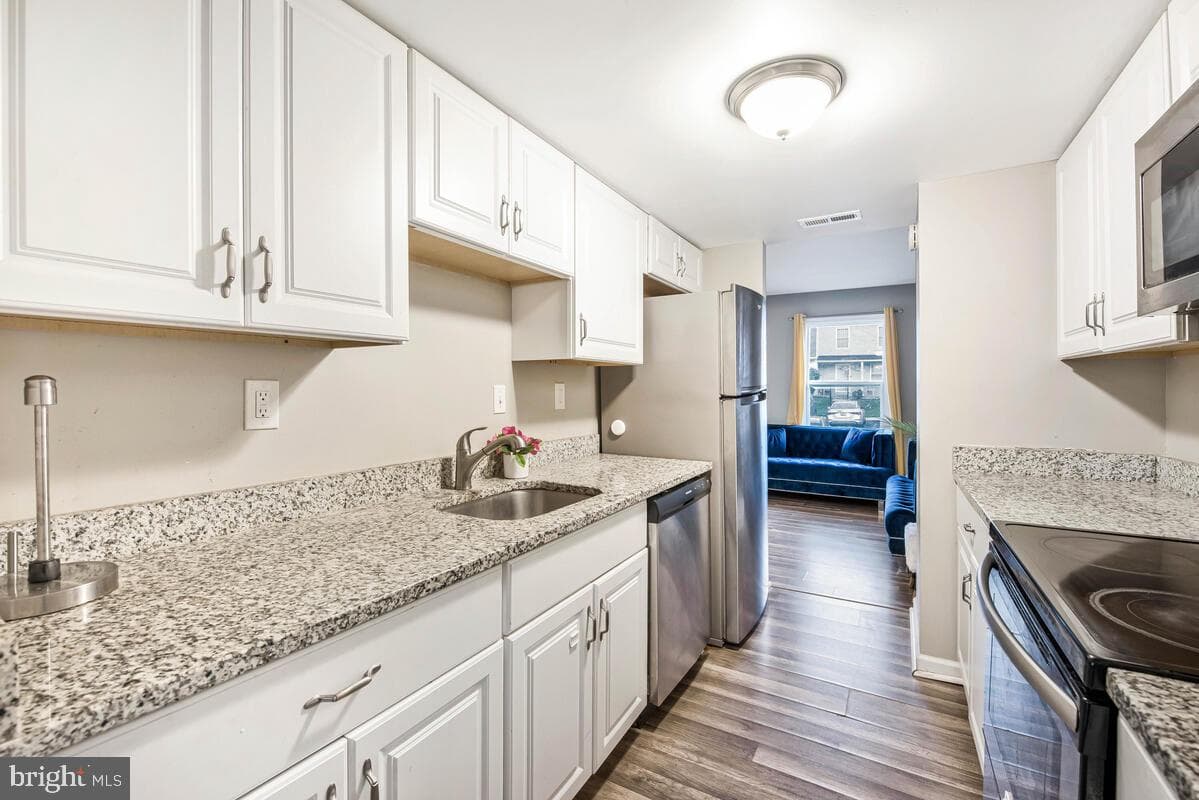7122 Marbury Court photo 9
