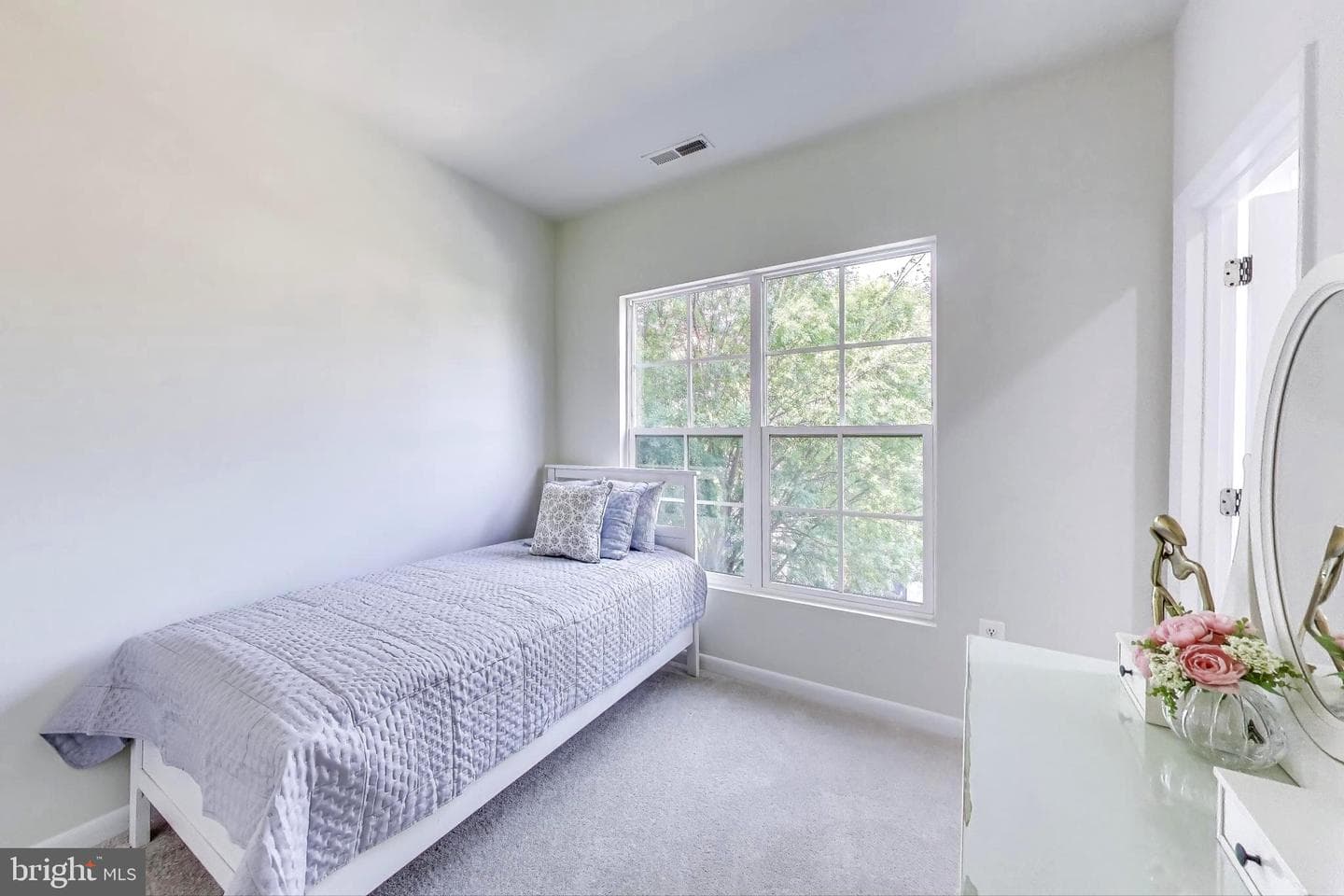 5741 45th Avenue photo 23