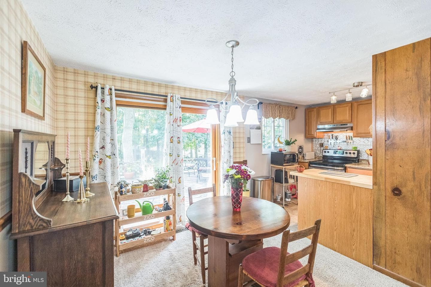 4803 Catherine Court photo 7