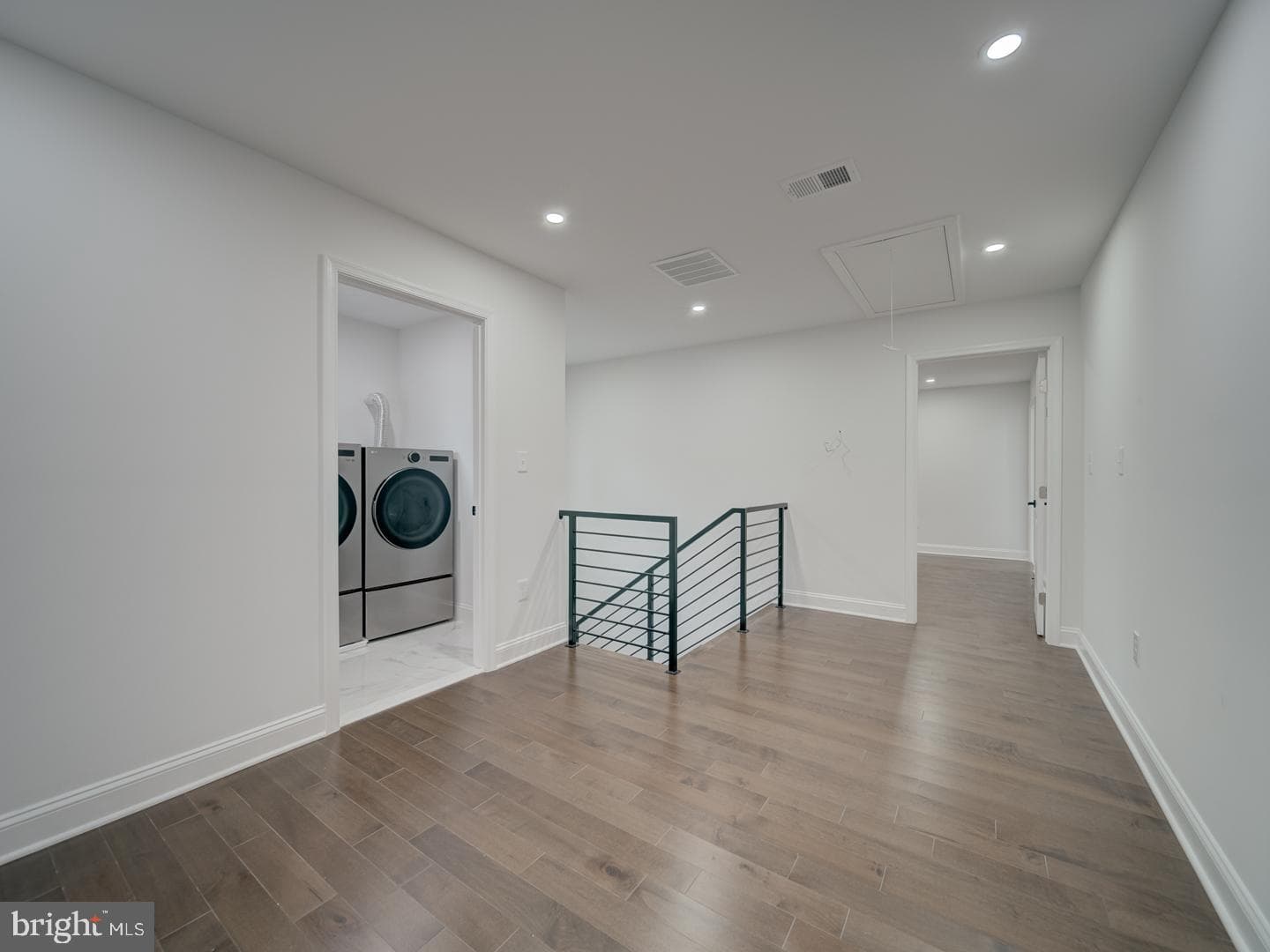 3912 Livingston Street photo 43