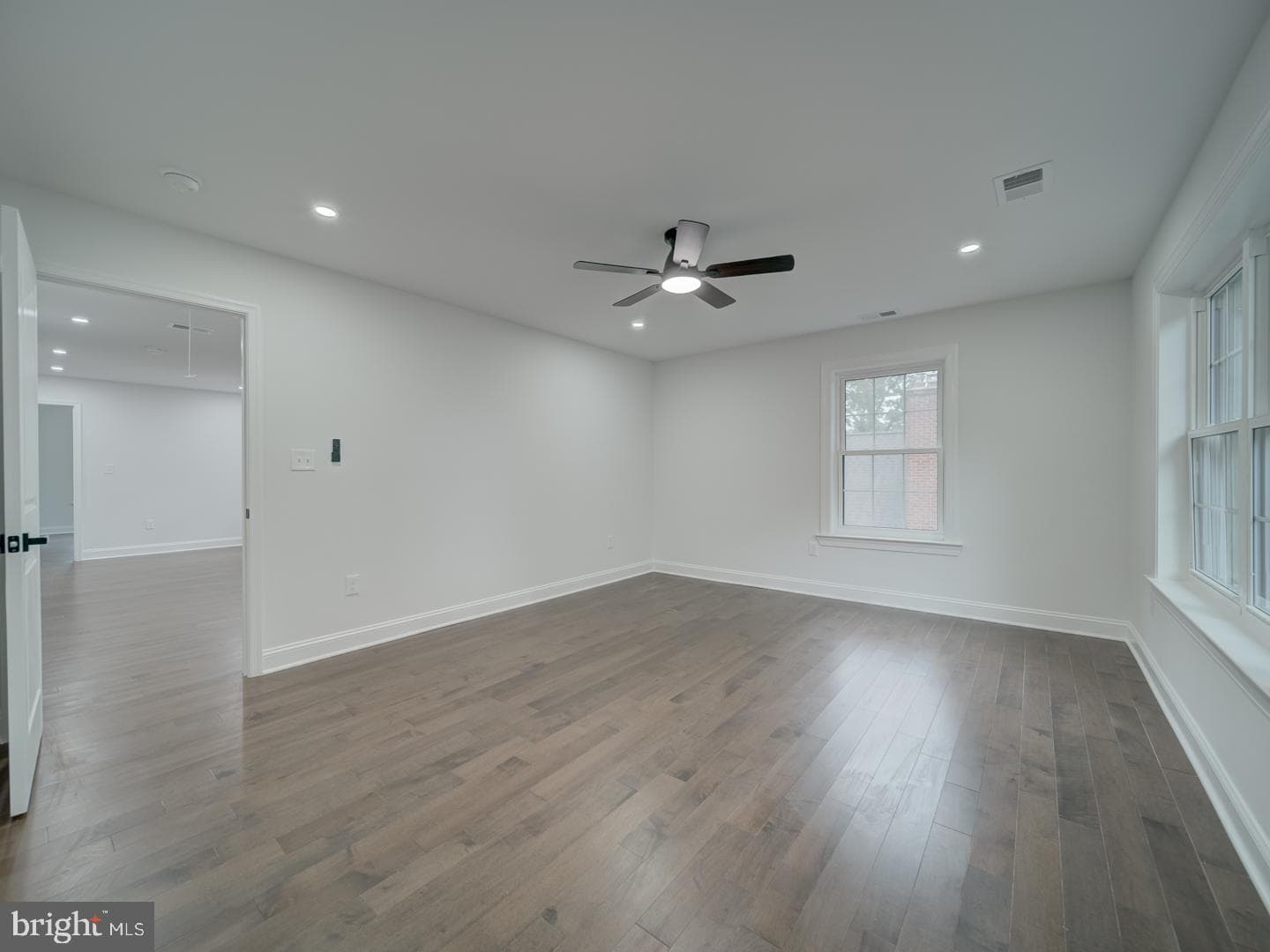 3912 Livingston Street photo 50