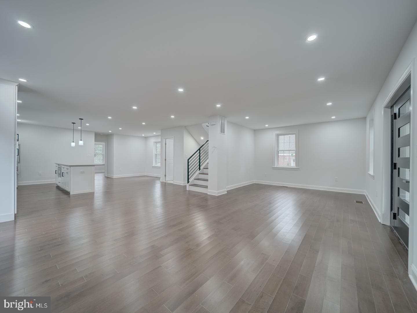 3912 Livingston Street photo 7