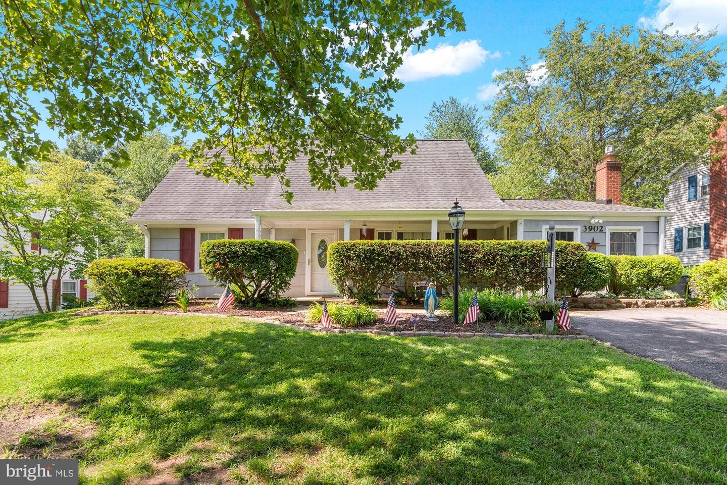 3902 Winchester Lane photo 2