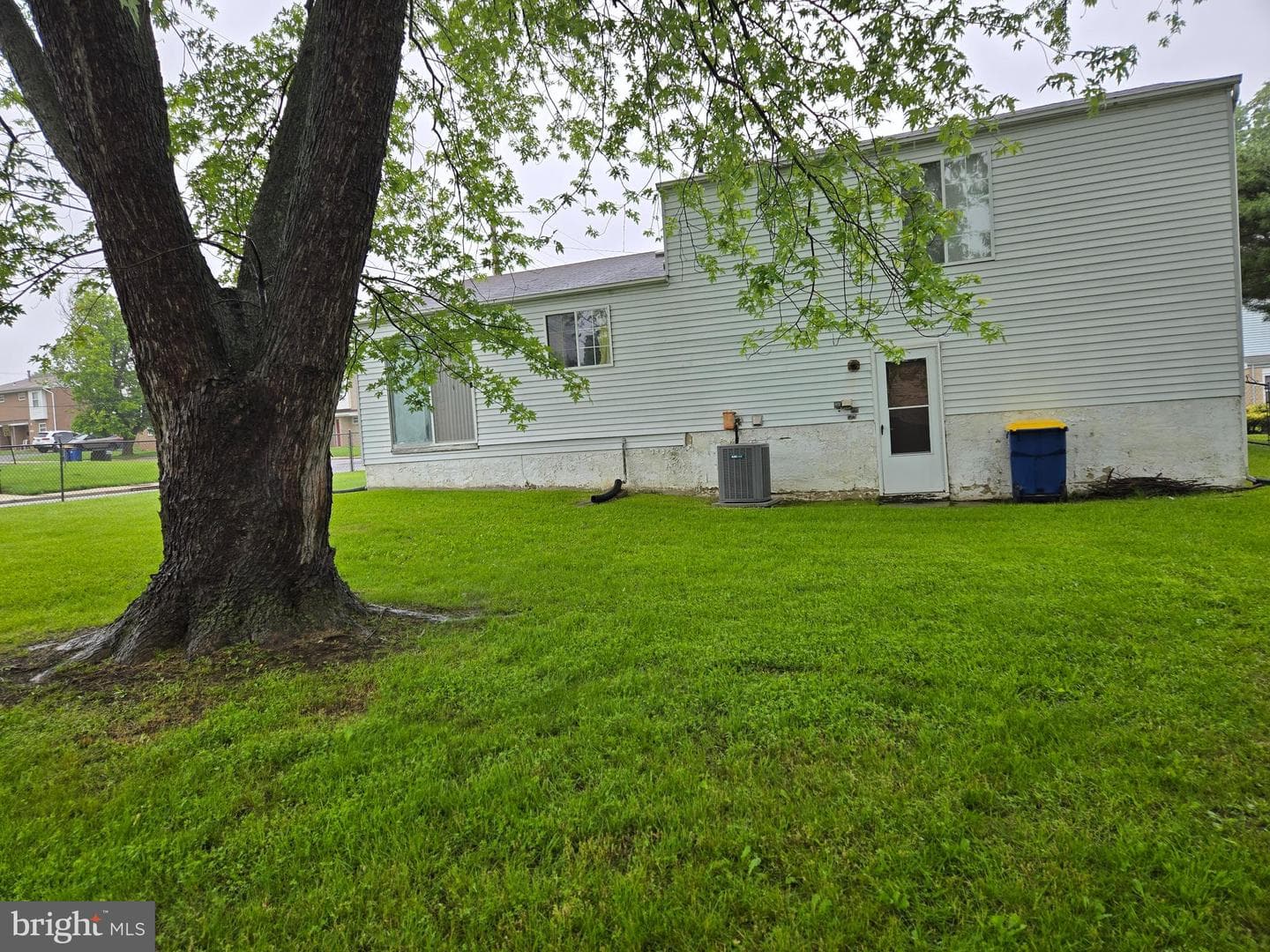 8621 Fulton Avenue photo 4