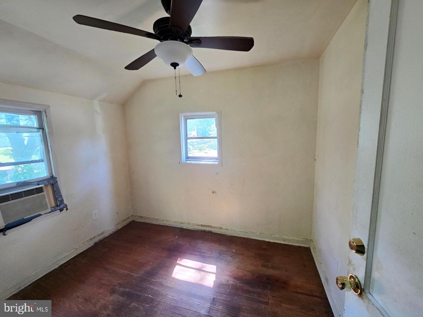 2403 Greeley Place photo 7