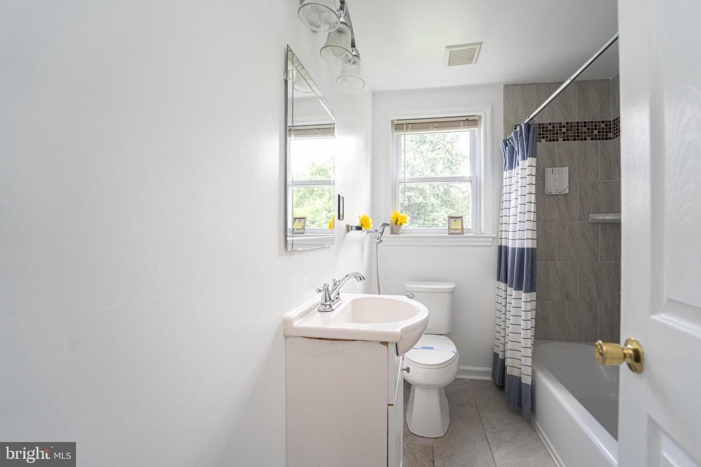6202 Baltic Street photo 28