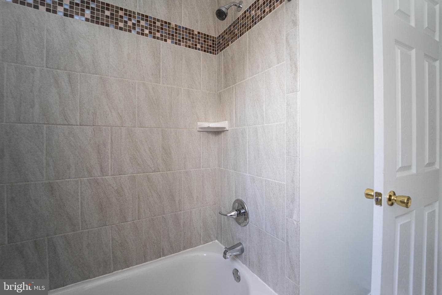 6202 Baltic Street photo 29