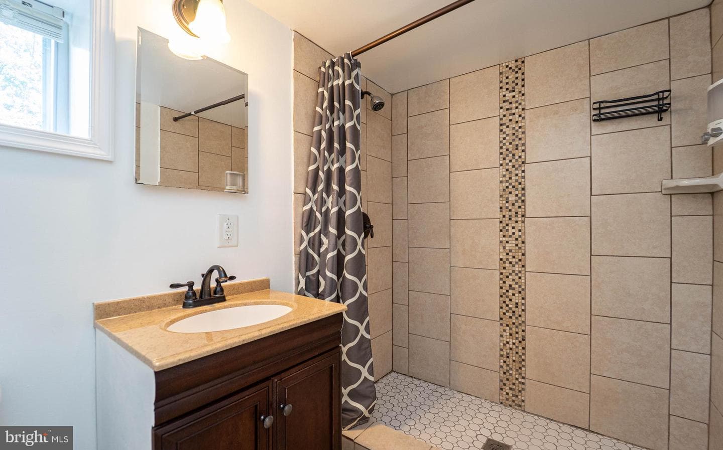 6202 Baltic Street photo 38