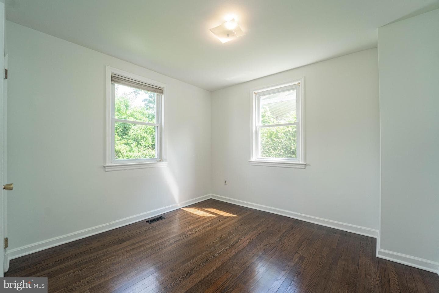 6202 Baltic Street photo 4