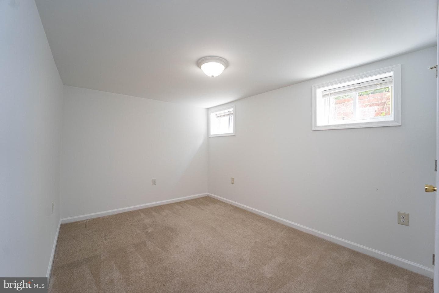 6202 Baltic Street photo 40