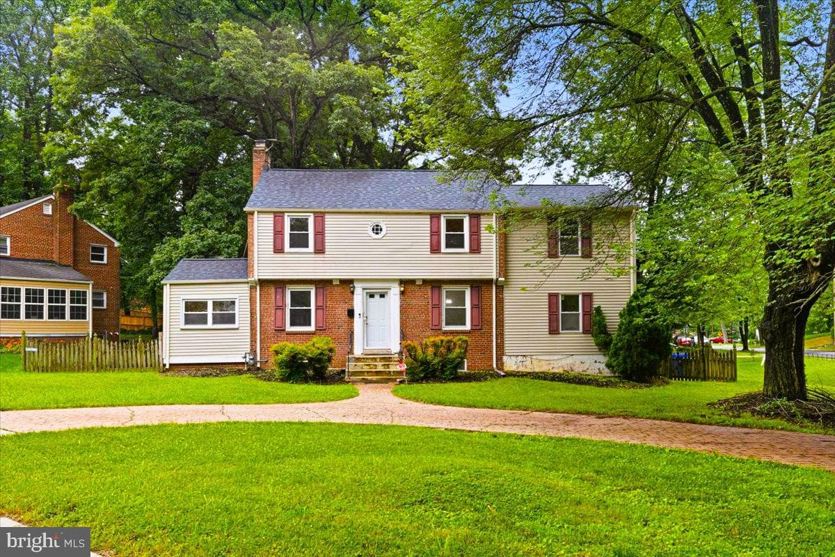 5901 Euclid photo 38