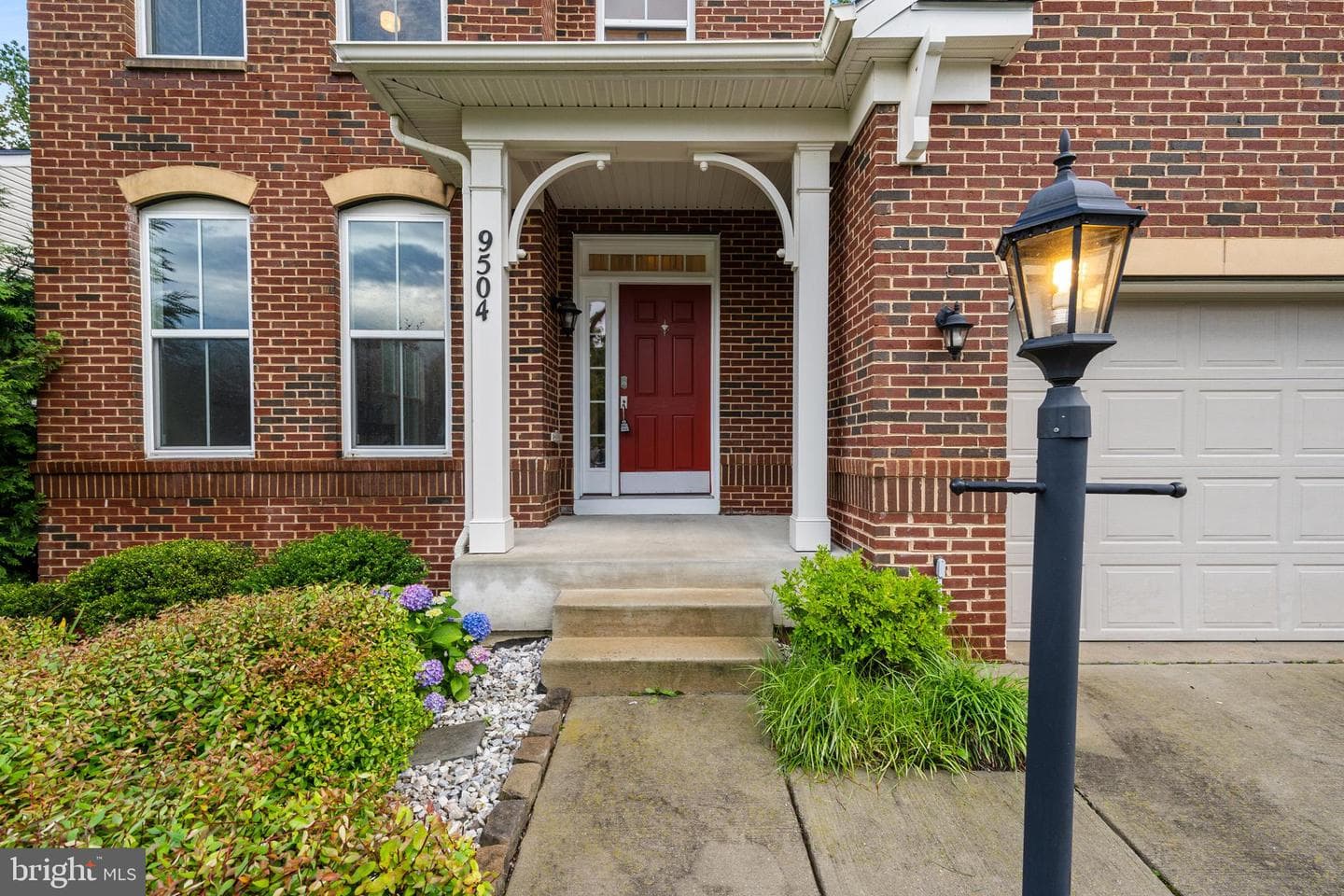 9504 Copper Creek Court photo 2
