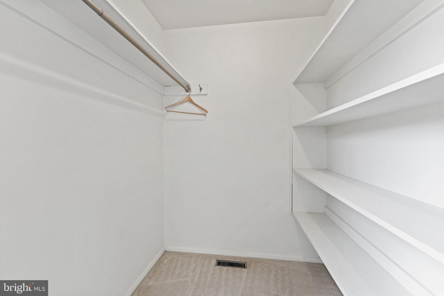 2902 Stonybrook Drive photo 25
