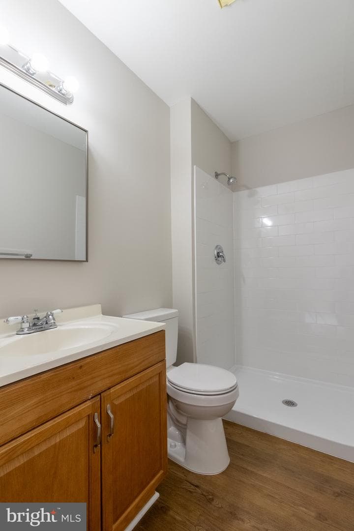 7104 Ora Glen Court photo 20