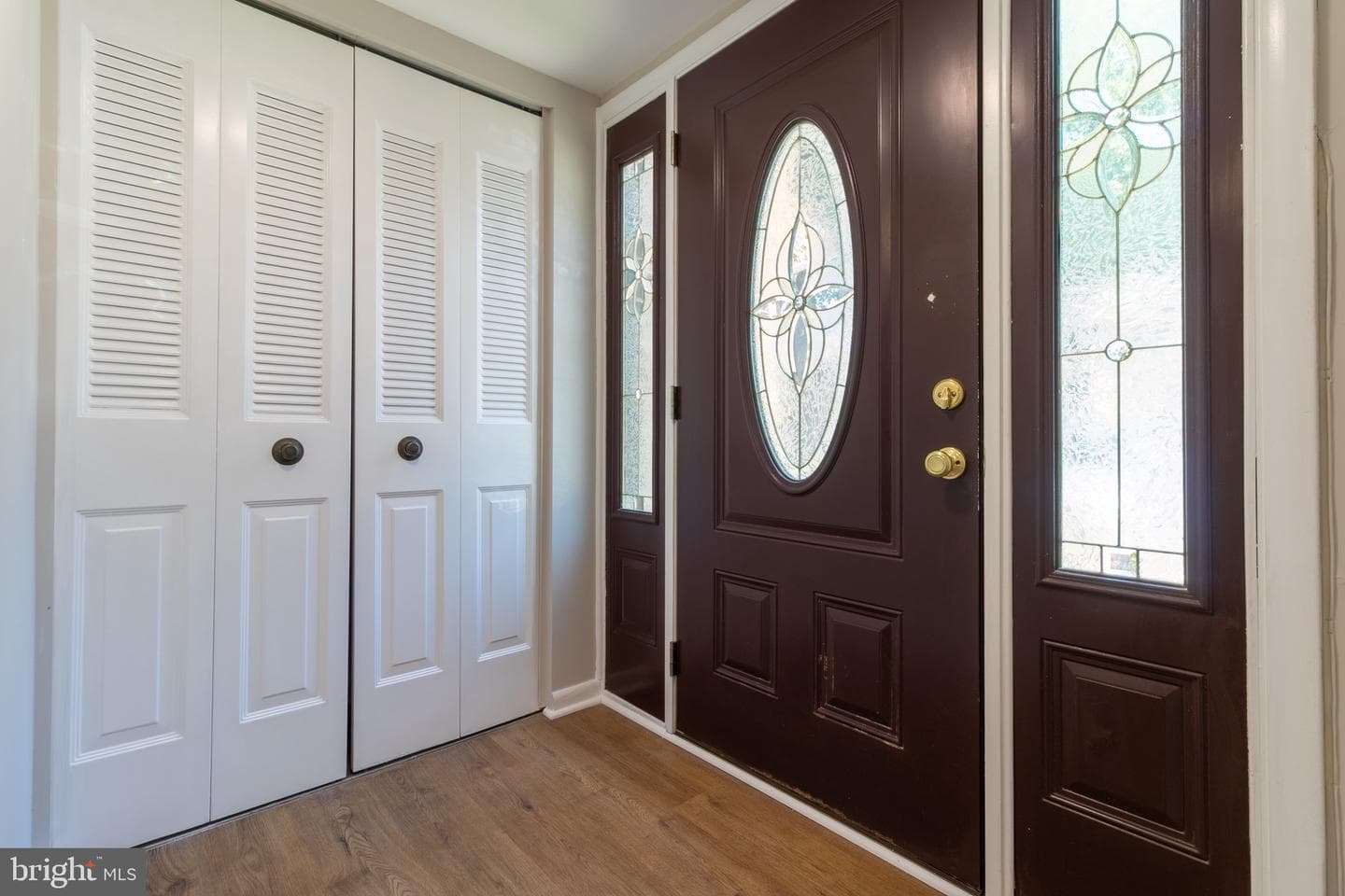 7104 Ora Glen Court photo 3