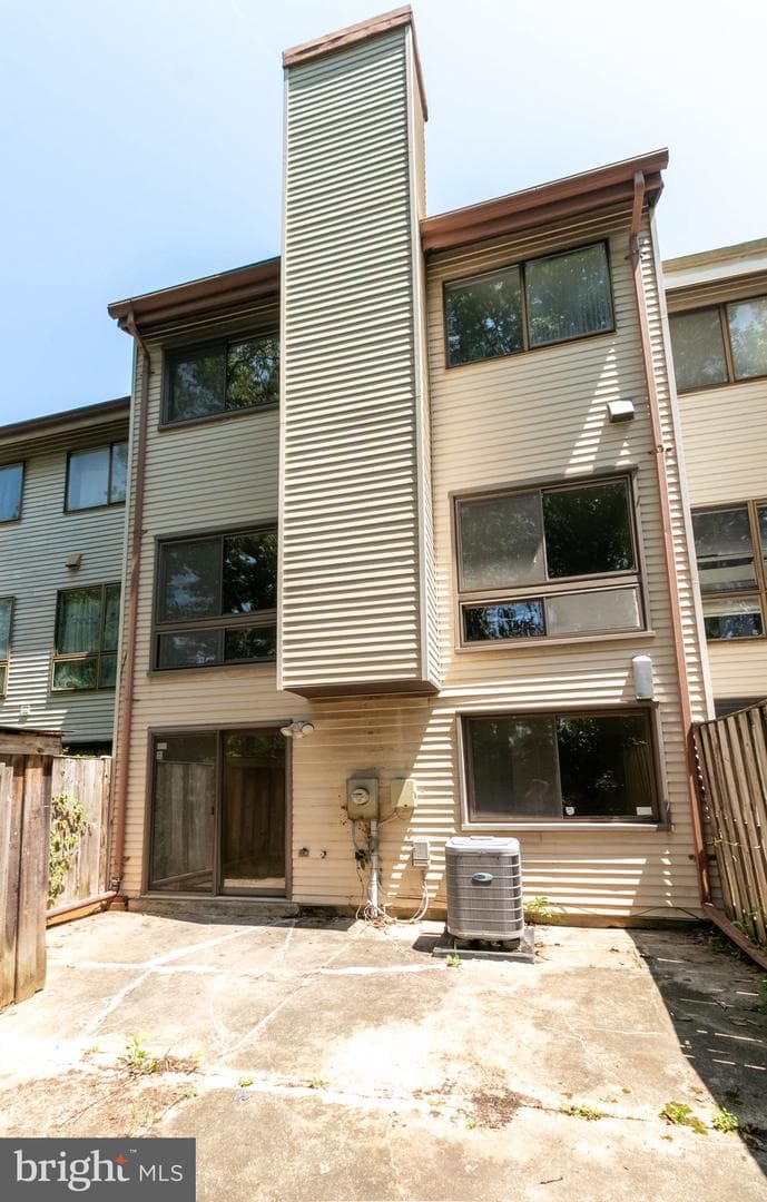 7104 Ora Glen Court photo 40