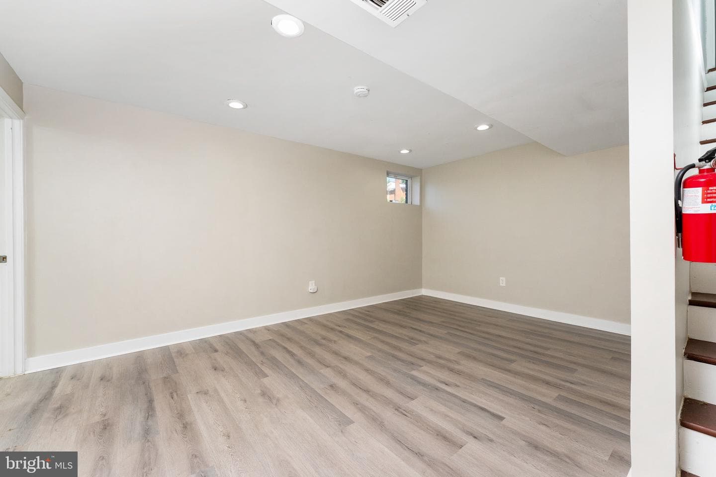 4112 Ellis Street photo 11
