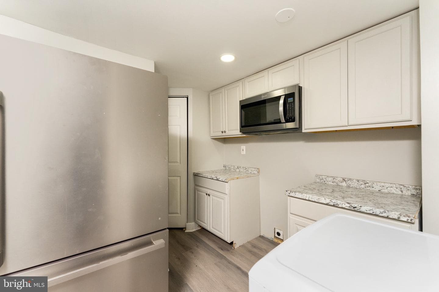 4112 Ellis Street photo 17