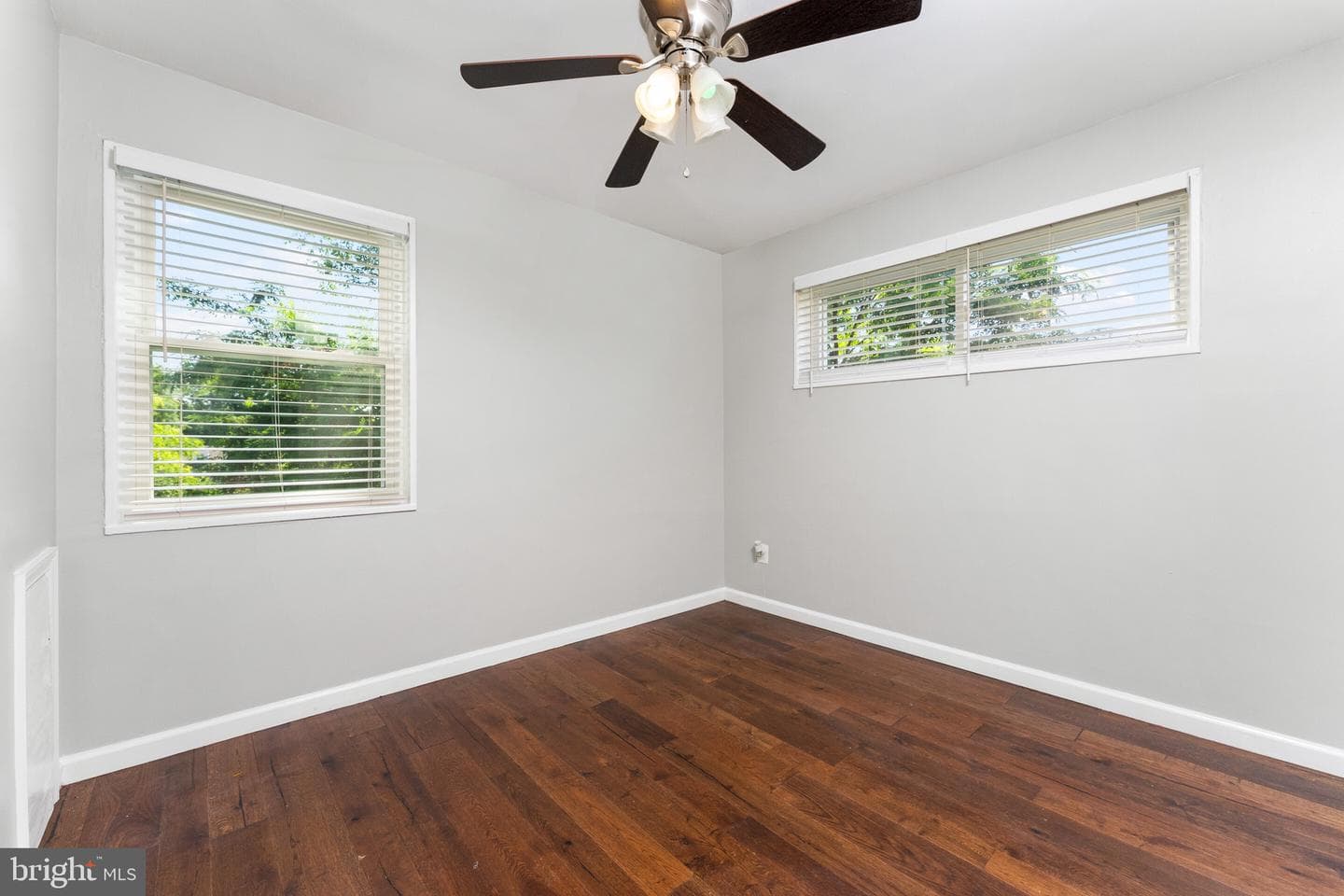 4112 Ellis Street photo 8