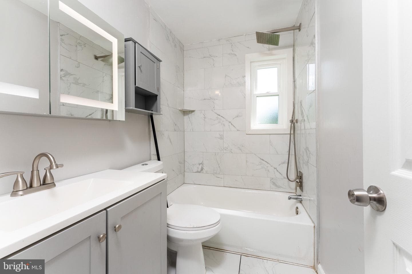 4112 Ellis Street photo 9
