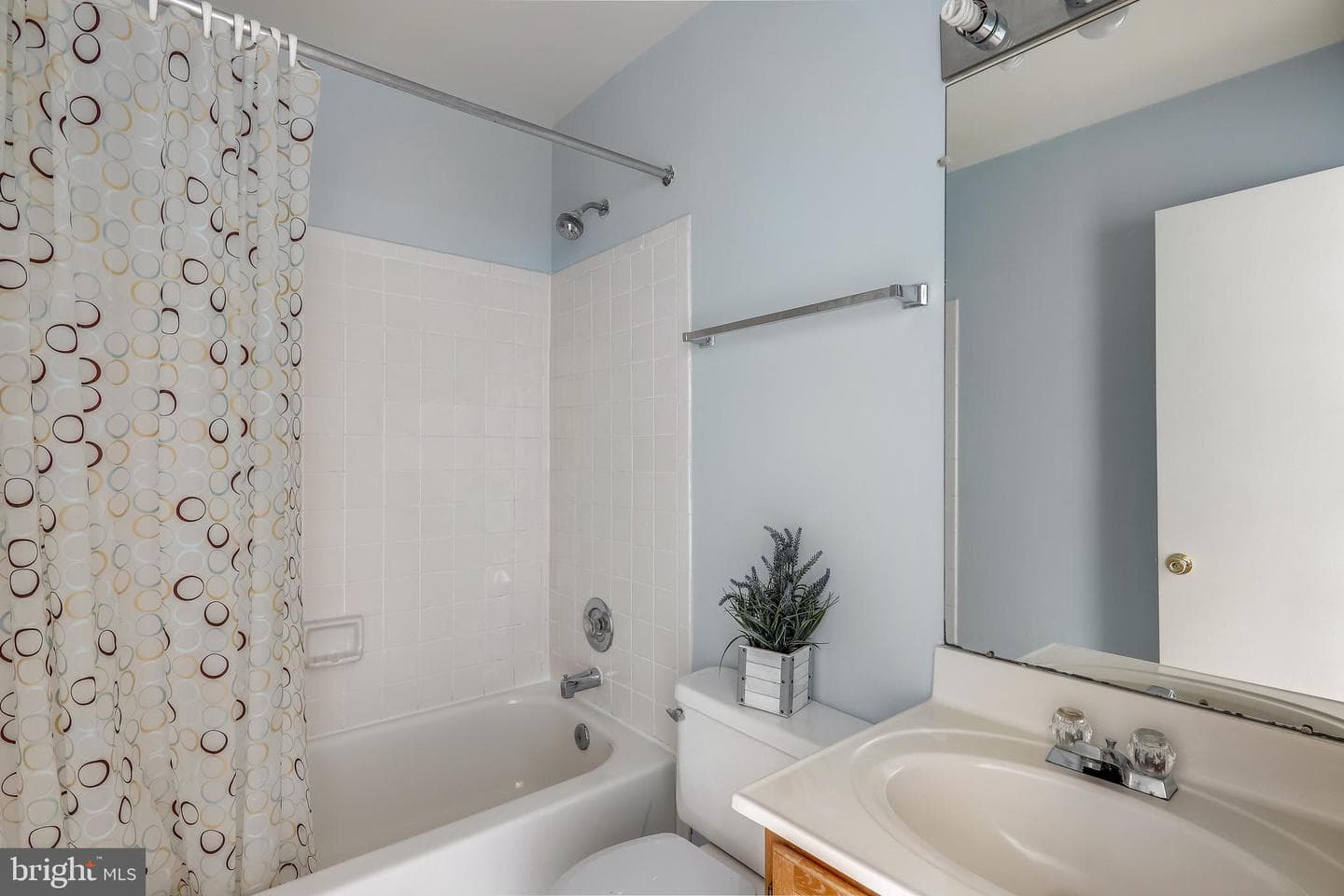 7833 Somerset Court photo 18