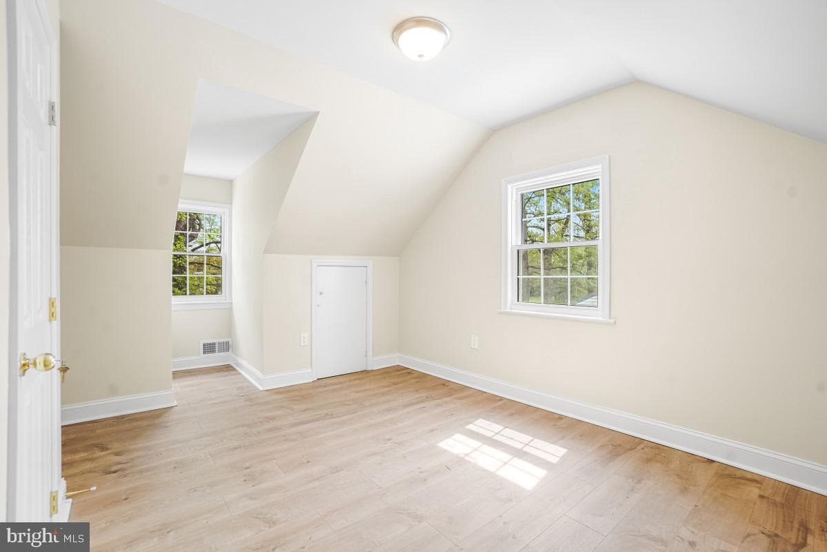 7004 40th Avenue photo 47