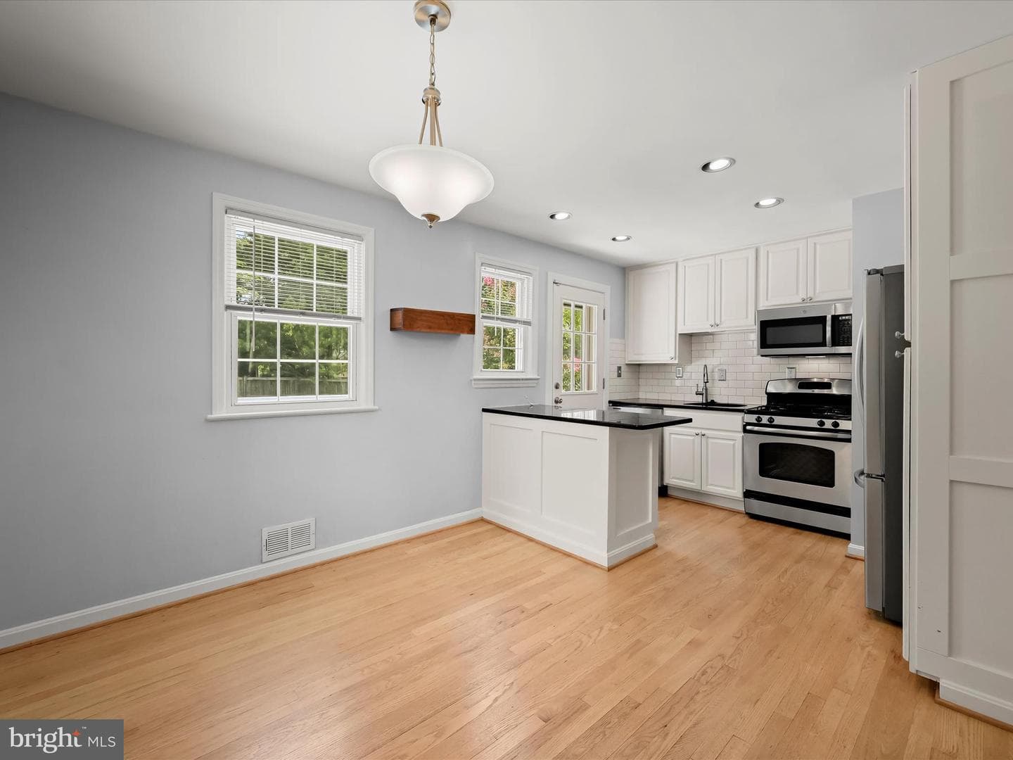 5100 Lackawanna Street photo 10