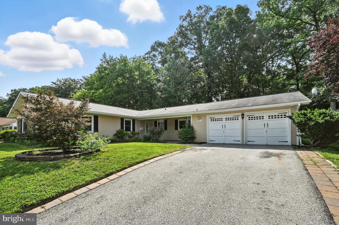 9301 Montpelier Drive photo 1