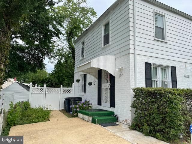 6813 10th Avenue photo 3